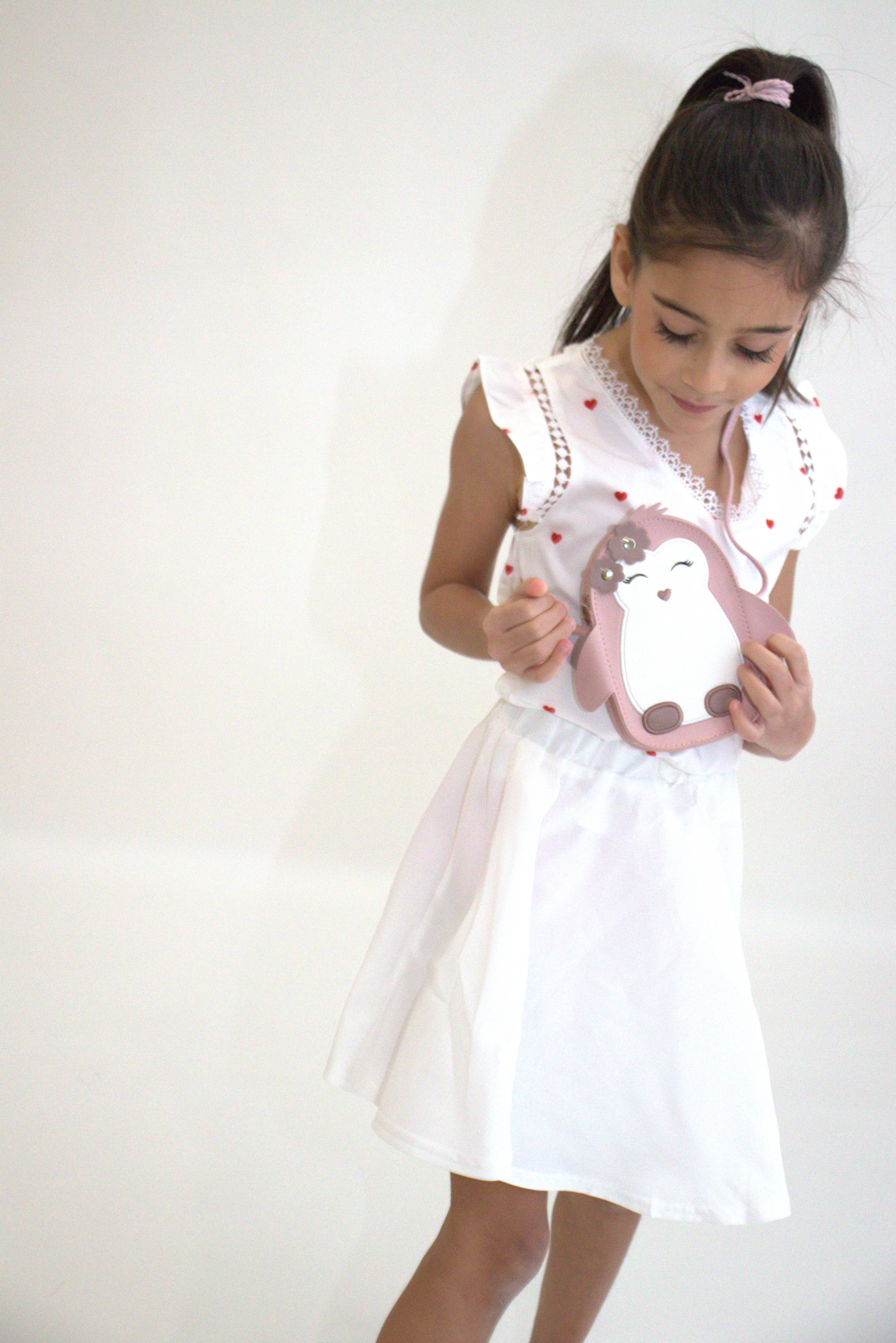 Yuko B - Vente Sac à bandoulière – enfant - Sac bandoulière Litchi - L'adorable Bébé Pinguin Rose9