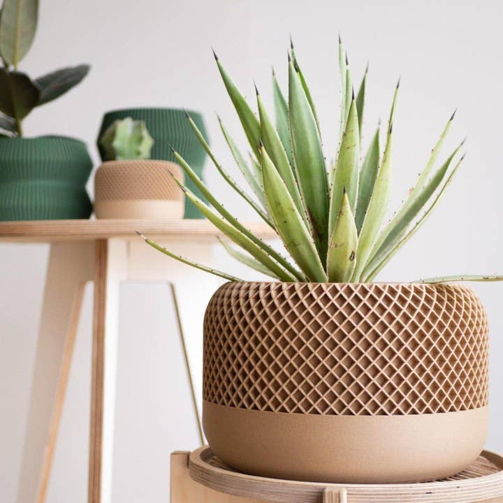 MINIMUM DESIGN - Wholesale Plant Pot - Large Indoor Planter - APPLE