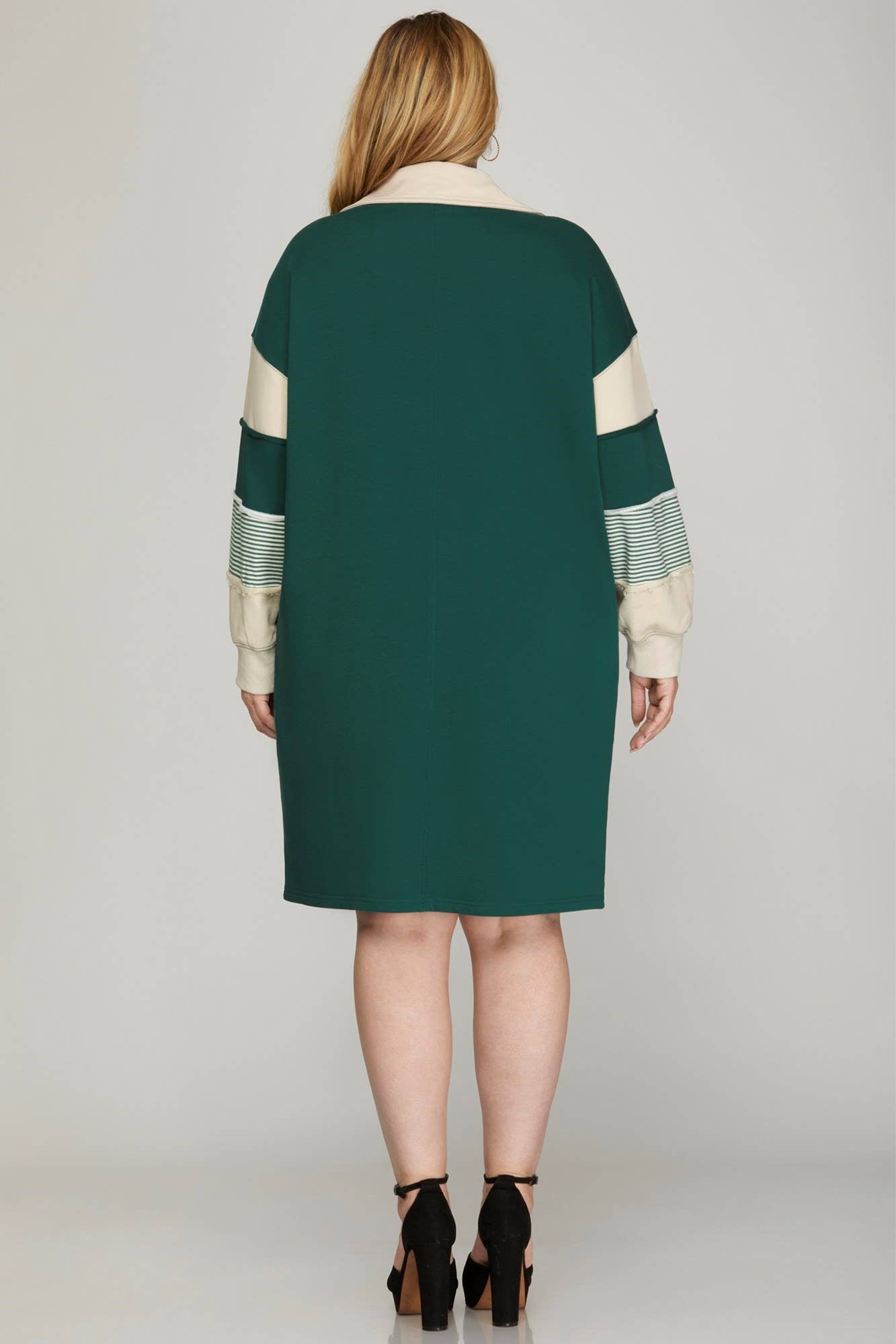 Vanilla Monkey – Engroshandel Kjole - Dame – Plus Color Block V-hals fransk frottékjole3