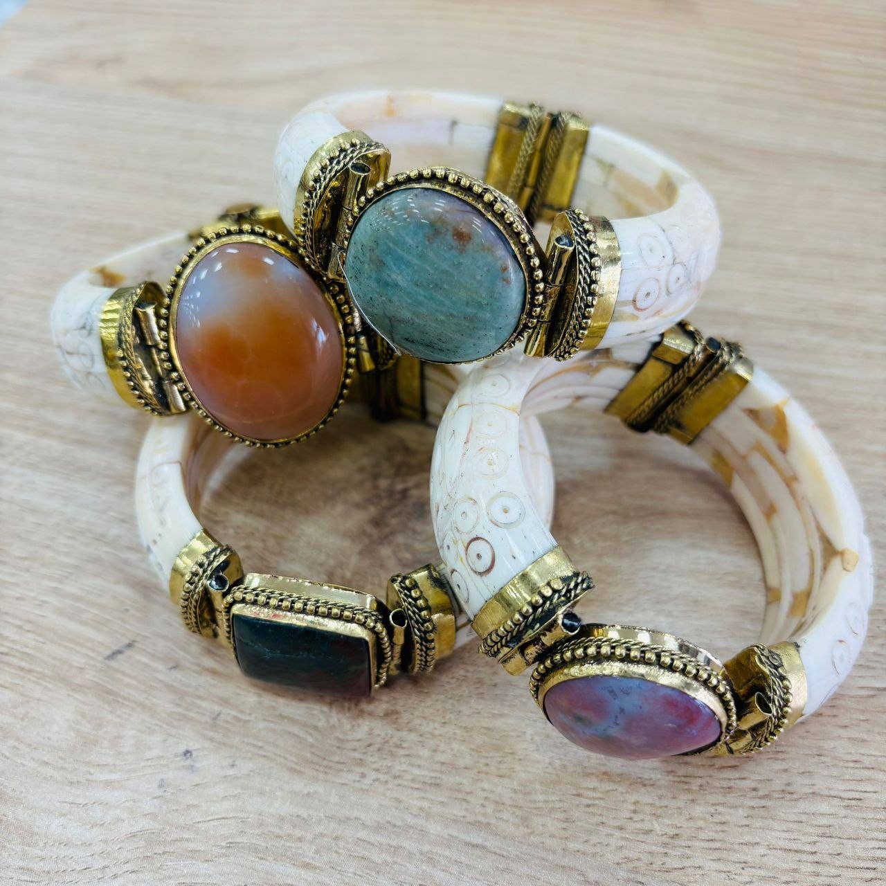 Hecho a mano - Wholesale Bangle Bracelet - XL bone bracelets1