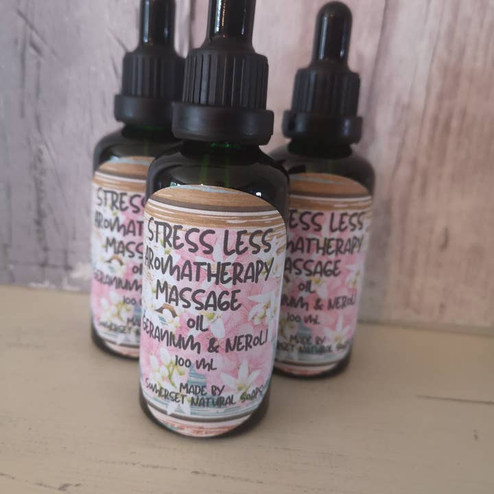 Olio da massaggio per aromaterapia Stress Less per la vendita all'ingrosso da parte di somerset natural soaps