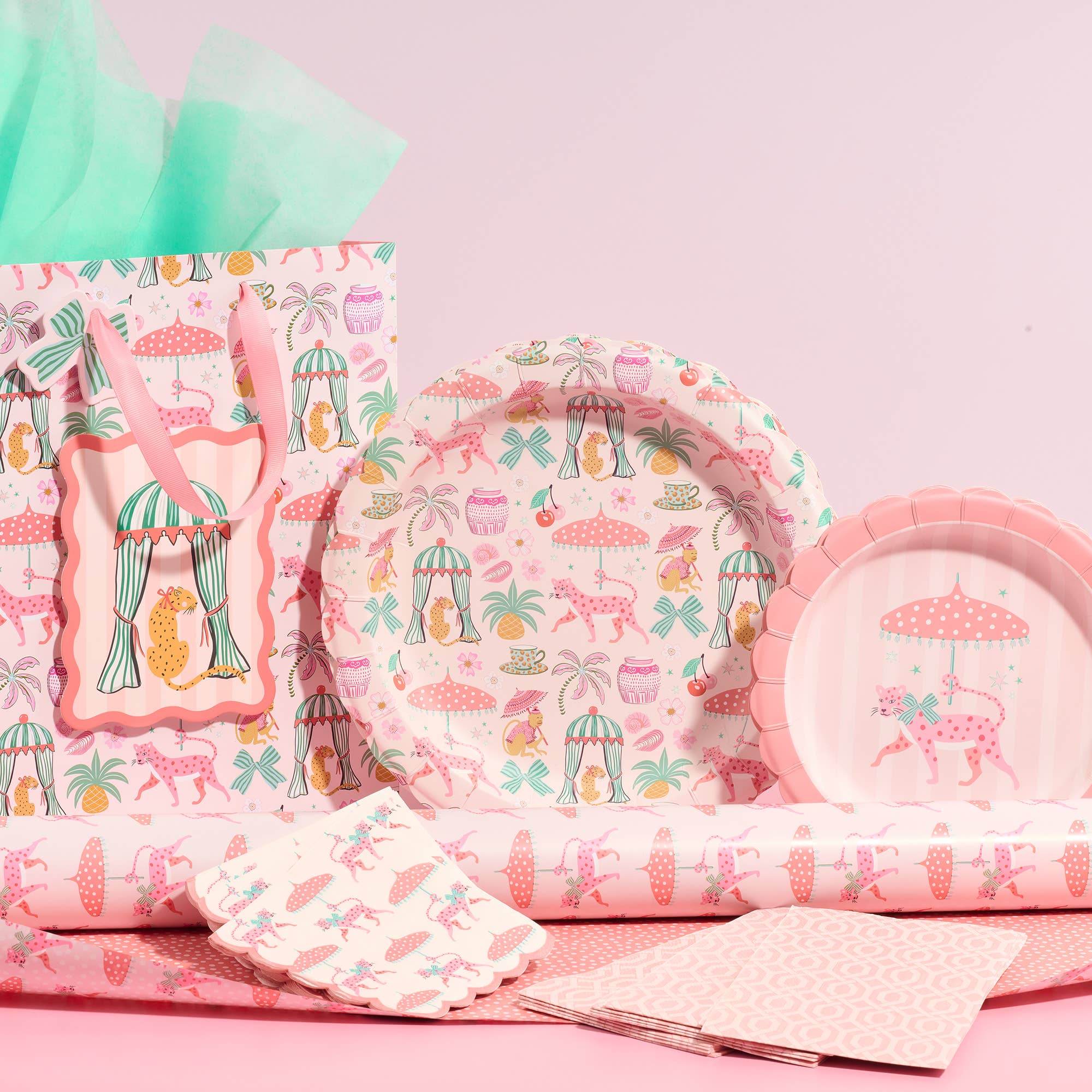 Studio Oh! - Wholesale Disposable Plate - Leopard on Parade Scalloped Dessert Plates1