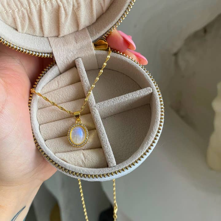 Gisselle for wholesale by indie moon