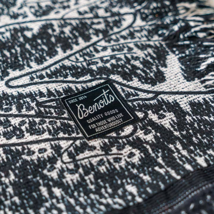 Benoit's Design Co. - Vendita all'ingrosso Plaid - Coperta con mappa delle piste sciistiche di Okemo, Vermont4