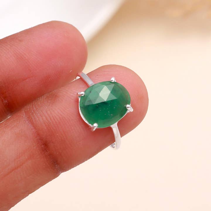 AG 925 JEWELLERY - Wholesale Cocktail/Statement Ring - 925 Sterling Silver Cushion-Cut Green Jade Ring1