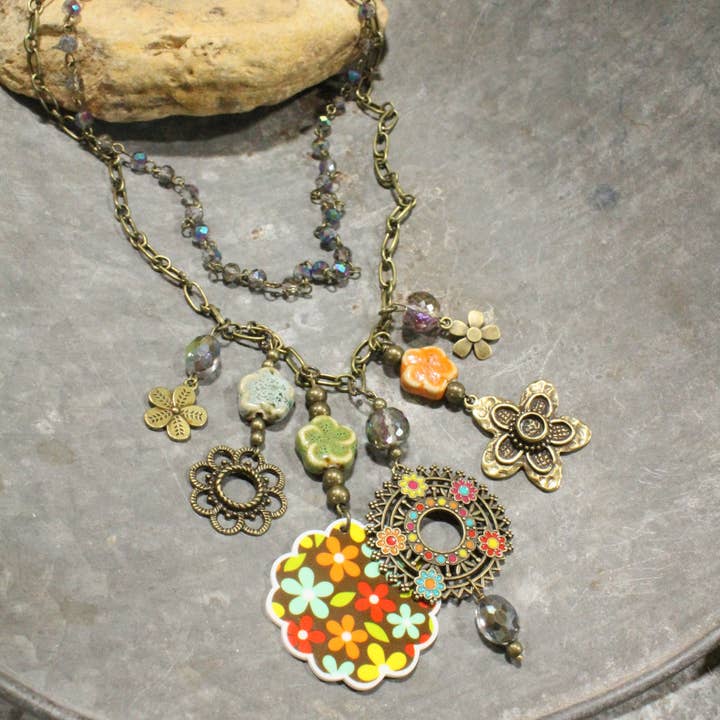The Primitive Peddler, Inc. - Wholesale Pendant/Charm Necklace - RETRO LOVIN' FLOWER POWER...Charm'd Necklace