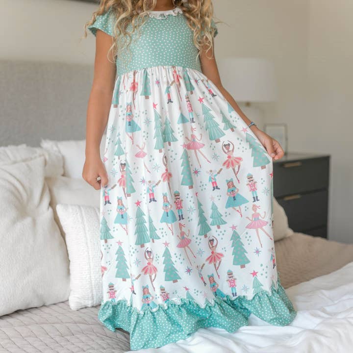 Oopsie Daisy - Wholesale Nightdress - Kids - Kids Christmas Holiday Nutcracker Ruffle Lounge Play Gown