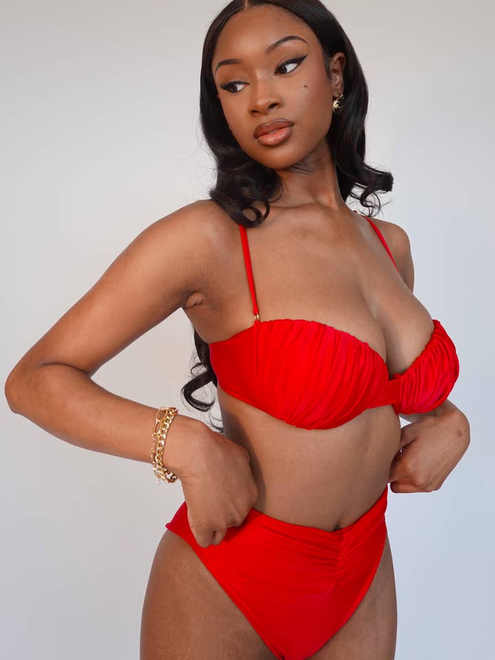 Haut de bikini Cherry Lady pour la vente par HCM Studios
