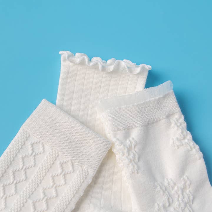 Marc JoJo - Wholesale Socks - Women's - ✨ White mid-calf socks in vintage Lolita style 🕊️🎀7