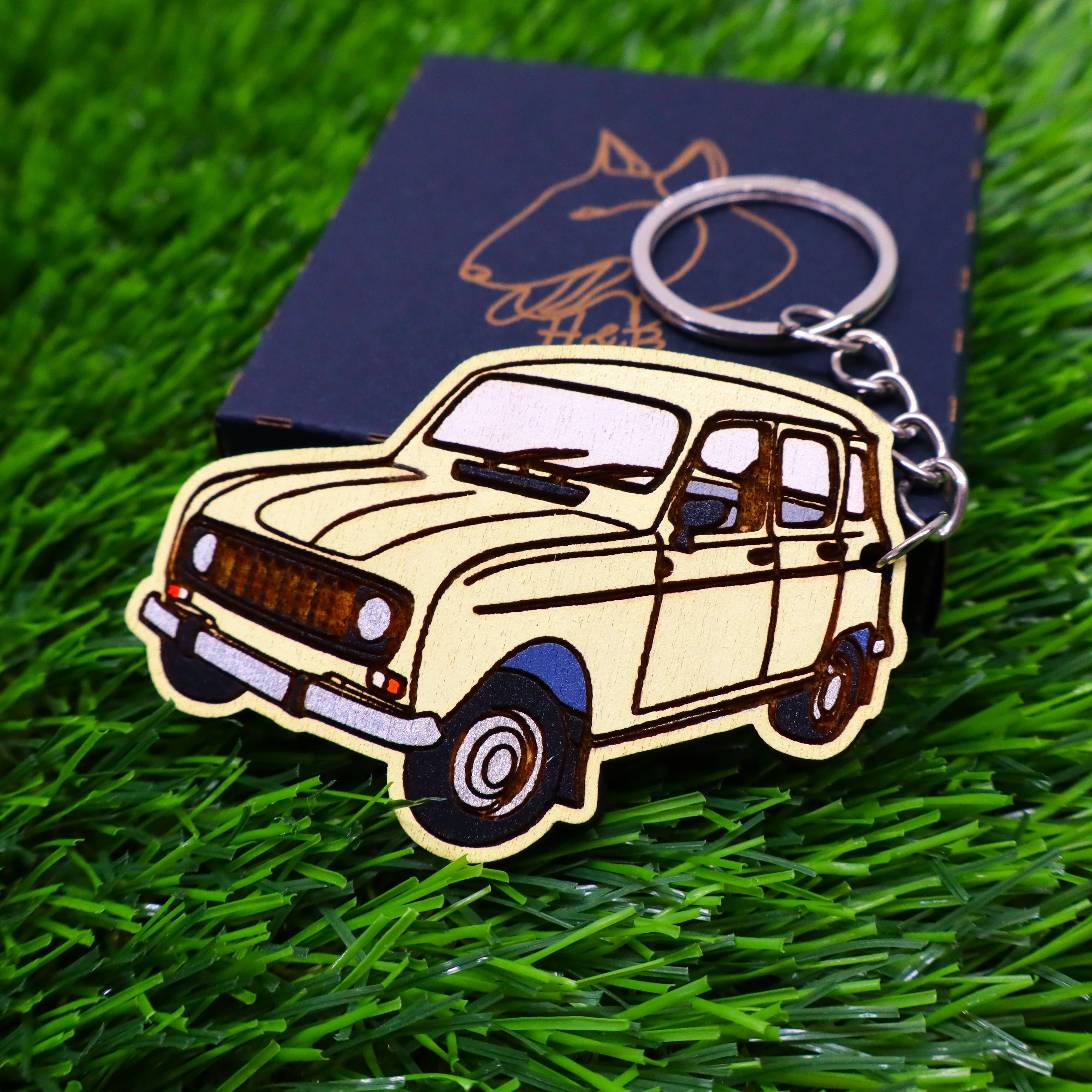 Herbs&Belles - Wholesale Keychain - Unisex - Vintage Car Wooden Colorful Keychain, Classic Automobile0