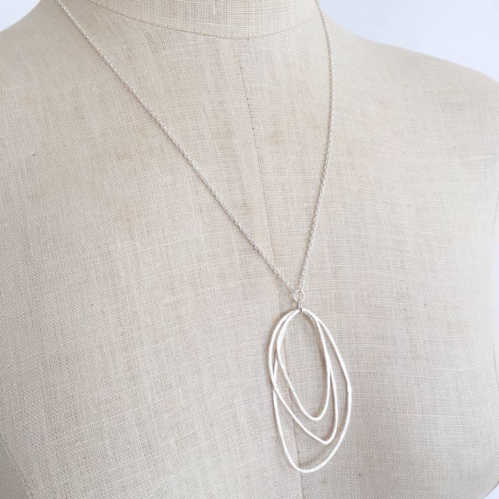 Collana Trio Organic per la vendita all'ingrosso da parte di Shepherd’s Run Jewelry