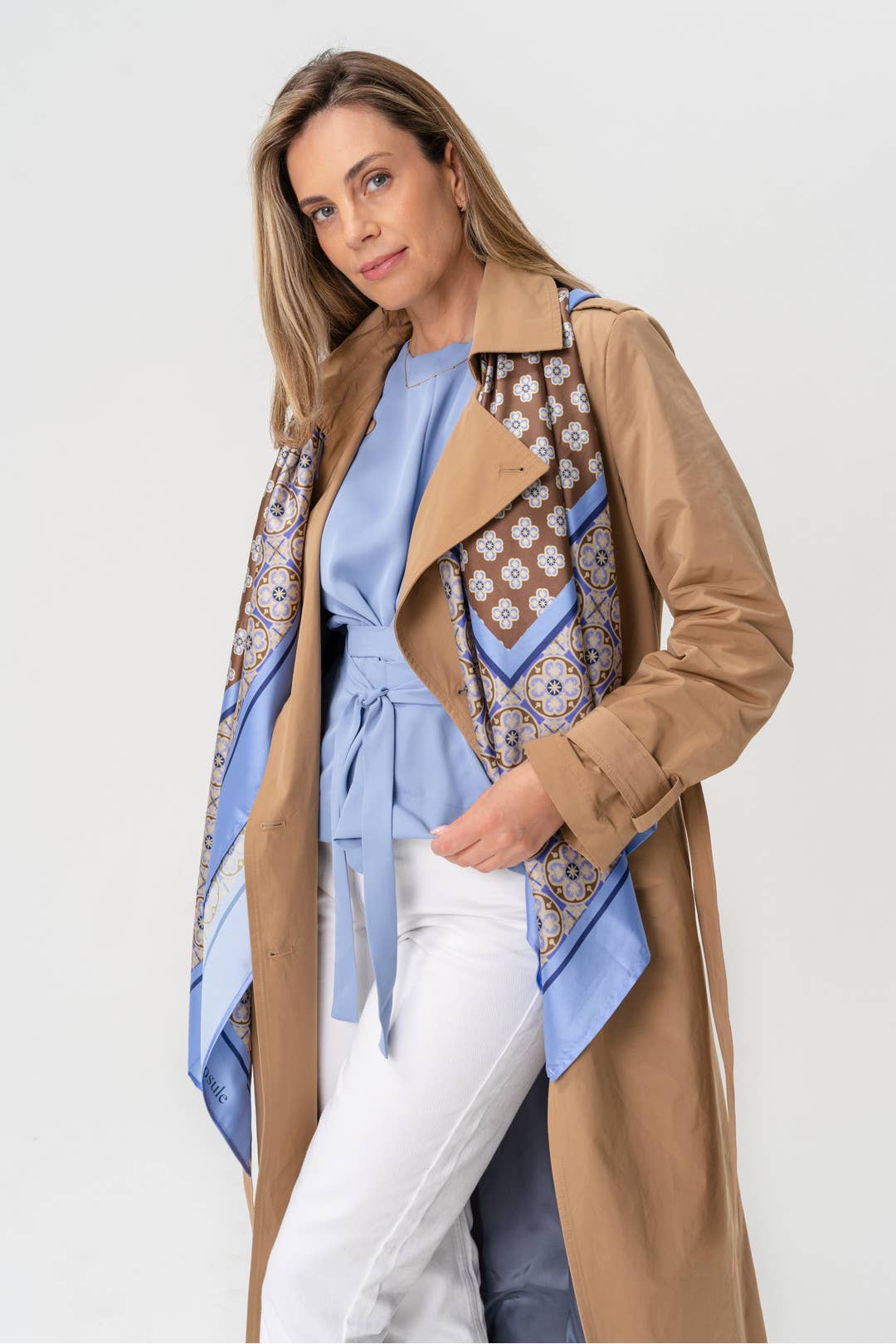 CAPSULE by Agnė Gilytė - Wholesale Jeans - Women's - Cropped jeans 'SKORPIOS' | high quality cotton31