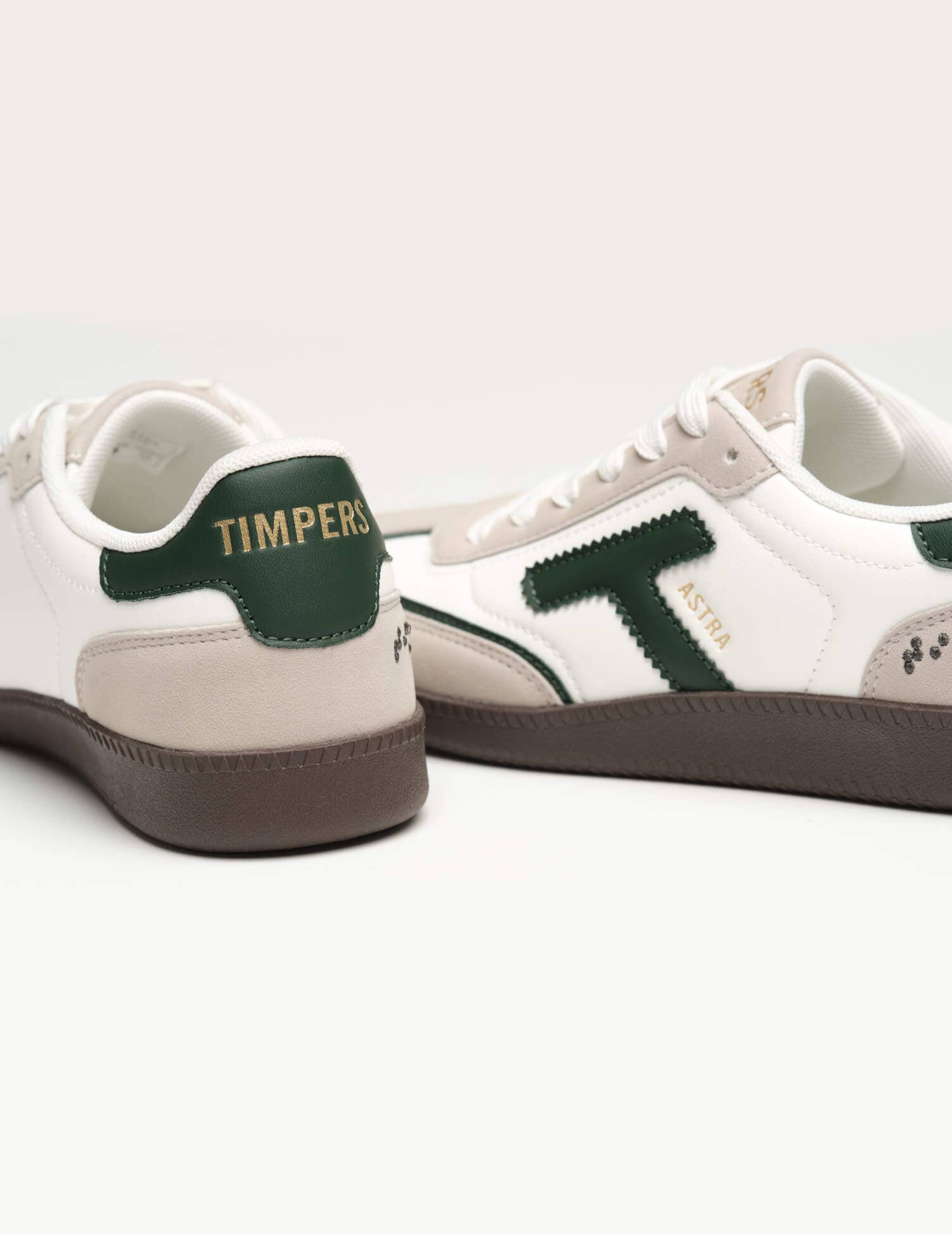 Timpers - Vente Baskets de sport – unisexe - Baskets blanches véganes conçues par des personnes en situation de handicap3