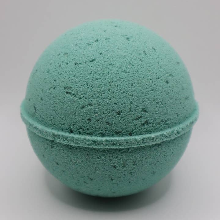 Eucalyptus Bath Bomb - 163 g/5.7 oz for wholesale by Essential Fizz