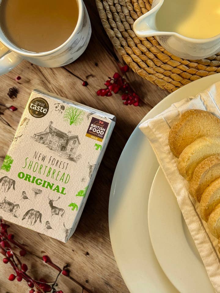 New Forest Shortbread Box of 8 Pieces - Original for wholesale by New Forest Shortbread