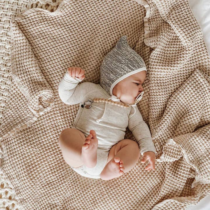 Sienna Designs Co – wholesale Pacifier clip – Baby – Sienna Oatmeal Dummy Clip in Rose Gold