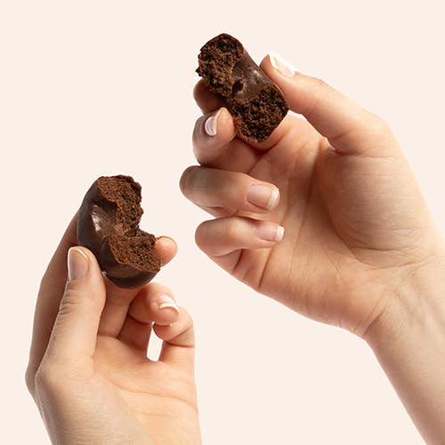 GreenHouse Foods - Wholesale Snack Bar - Plant-Based Donuts (Chocolate) 5 x 10 case2