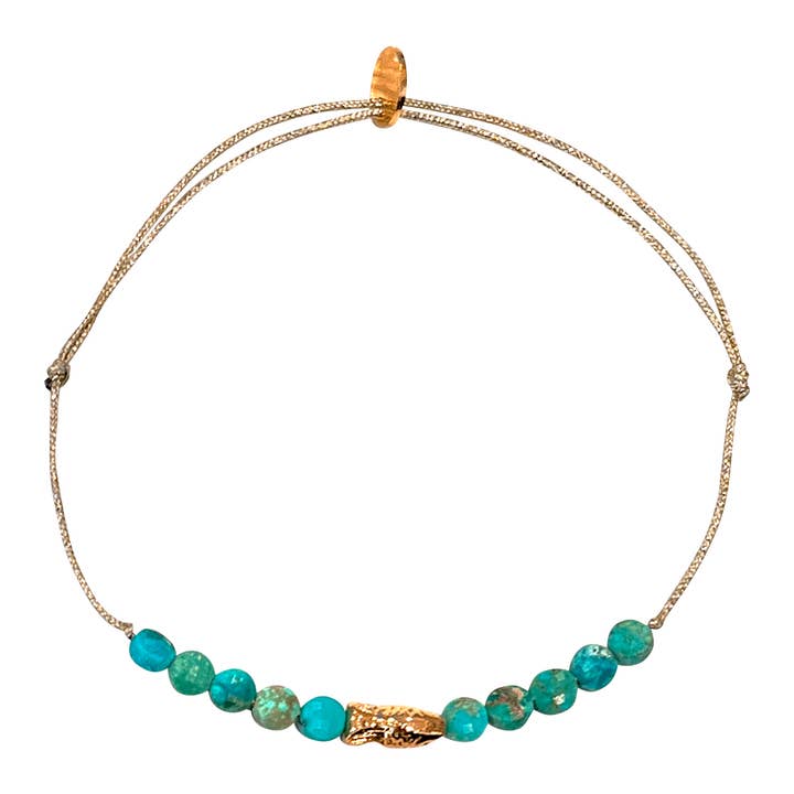 Sophie Deschamps Bijoux - Vendita all'ingrosso Bracciale con perline - Bracciale Little Creek con perline turchesi e pesce placcato oro (BCA36)1