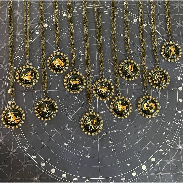 Stjernetegn halskæde for engroshandel hos Savannah Hoffman Designs Artisan Jewelry