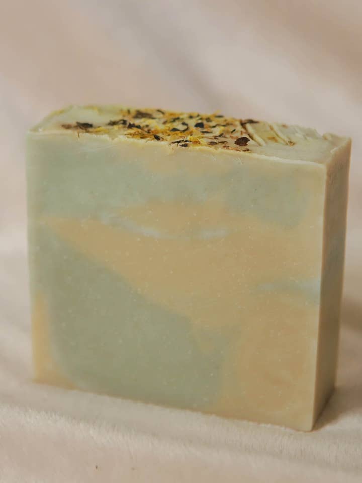 Mentha Botanische Zeep Bar | Pepermunt & Citroengras voor wholesale door Oat & Thistle