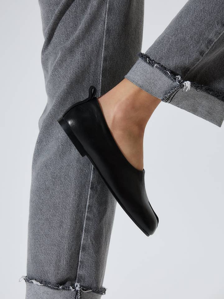 LONZA SHOES - Wholesale Flats - Women's - Akaste Black