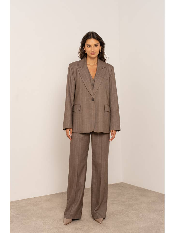 Attentif Paris - Wholesale Blazer - Women's - Oversized pinstripe blazer1
