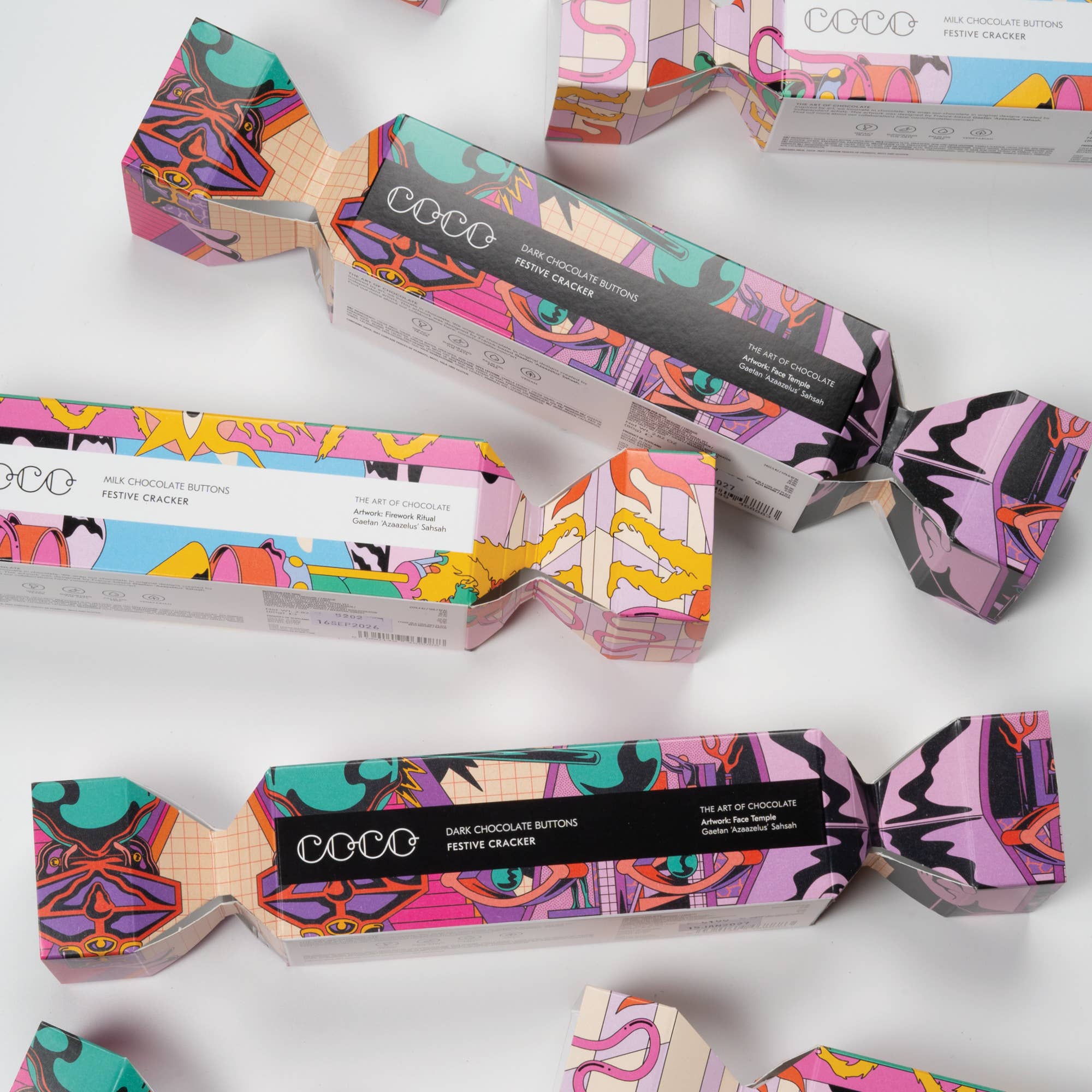 COCO Chocolatier [No duties when shipping to US!] – wholesale Chocolate box – Festive Cracker - Dark Chocolate Buttons2