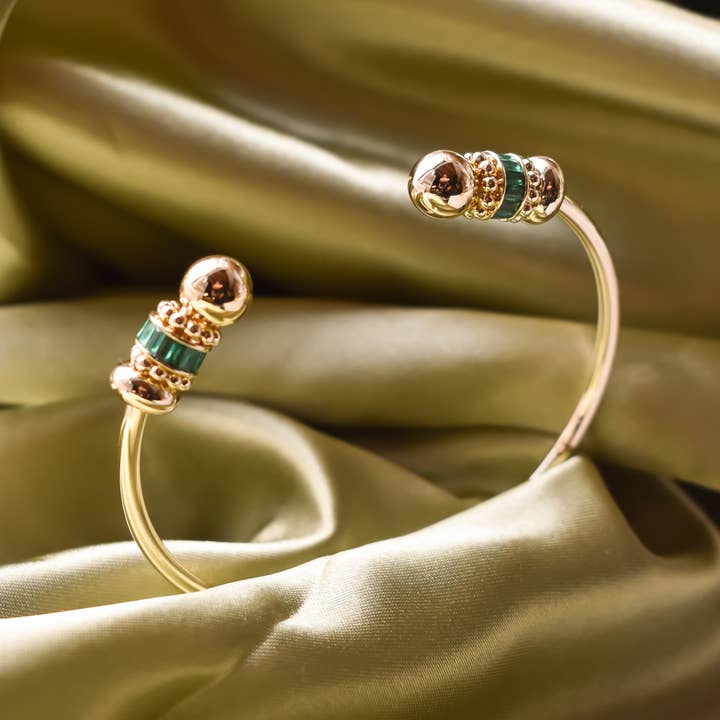 Bracelet à Charms Coulissants - Conçu pour les Charms Coulissants et les Initiales pour la vente par The Sis Kiss