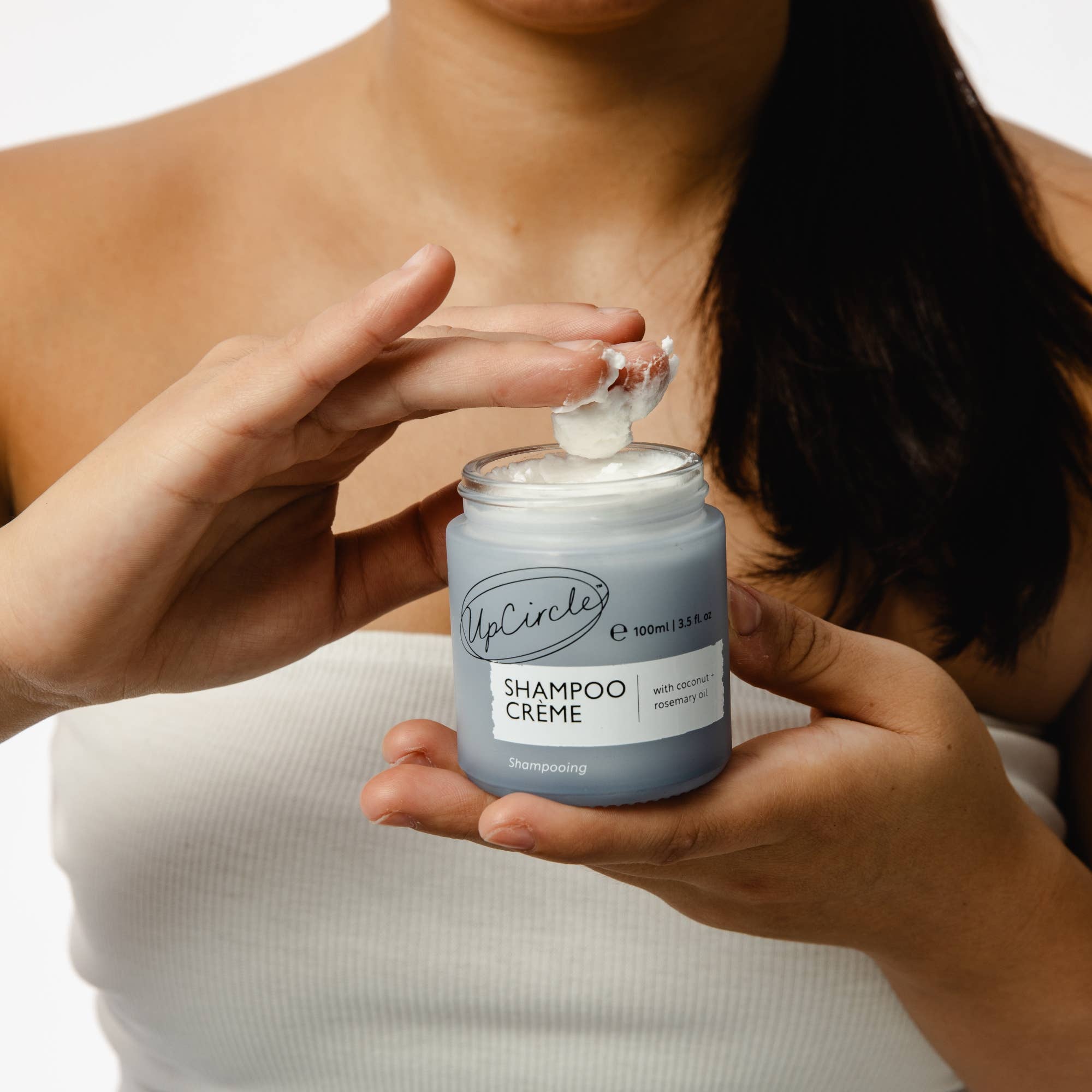 UpCircle Beauty Europe - Wholesale Shampoo Puck/Solid Shampoo - Vegan Spa Refillable Shampoo Crème with Coconut + Rosemary Gift5