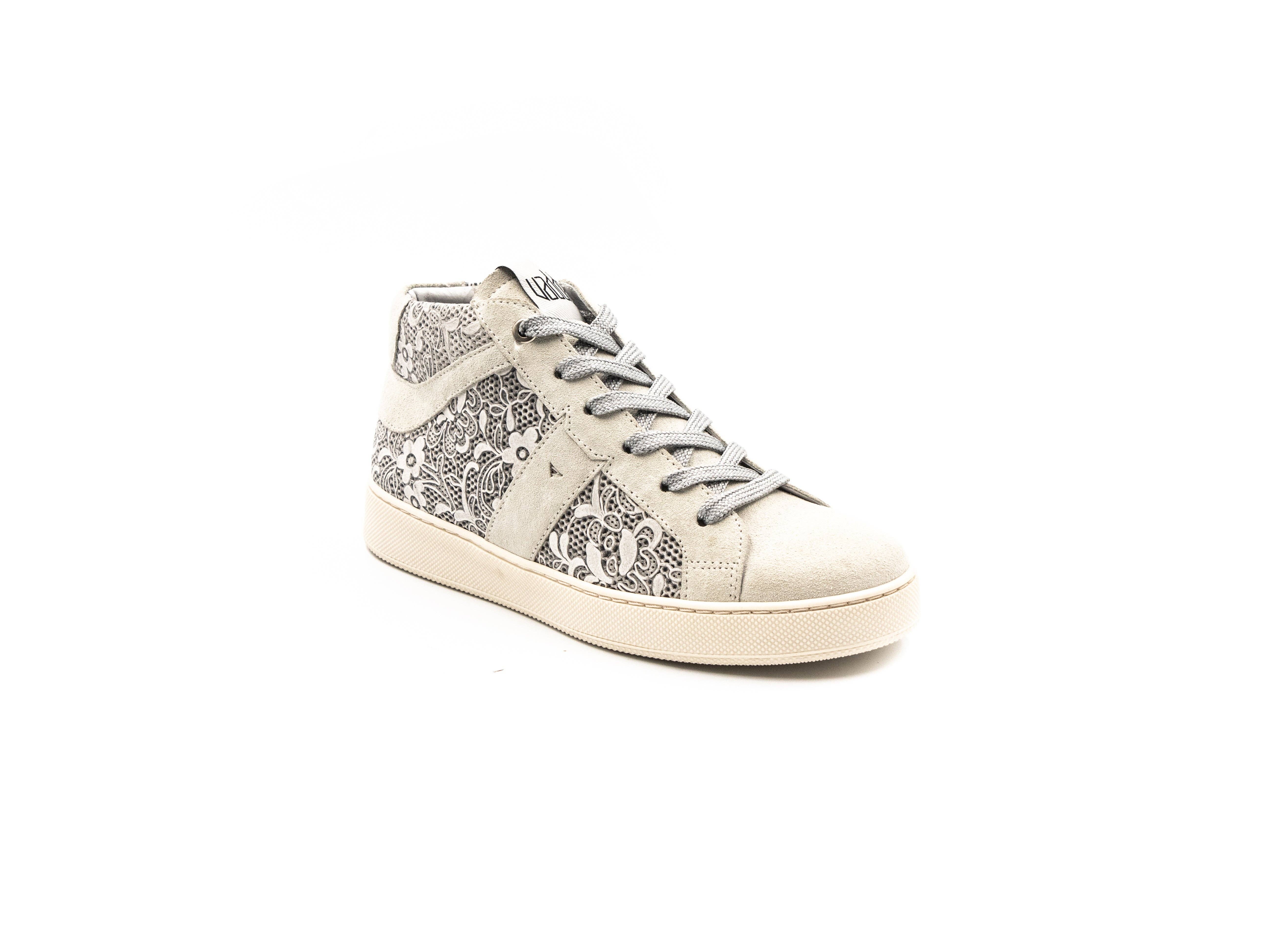 BLUMEN ODER WEISS Asha für den Großhandel auf Faire1