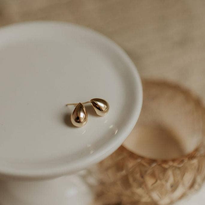 Mauve Jewelry Co. - Vendita all'ingrosso Orecchini a bottone - Orecchini Gemma Chunky a goccia1