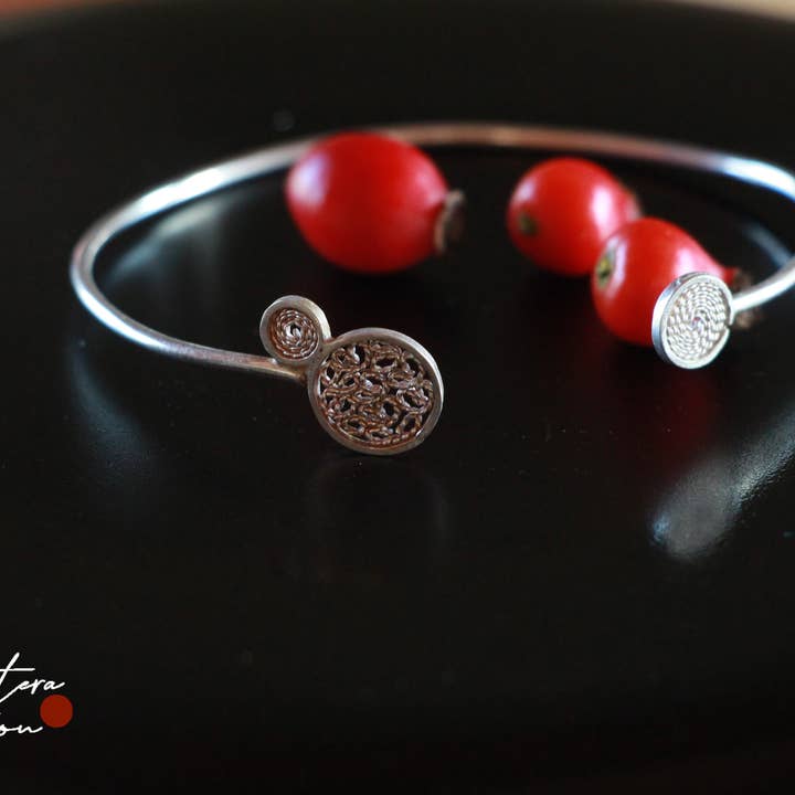 Armband „No Sabemos” voor wholesale door Etcaetera Création