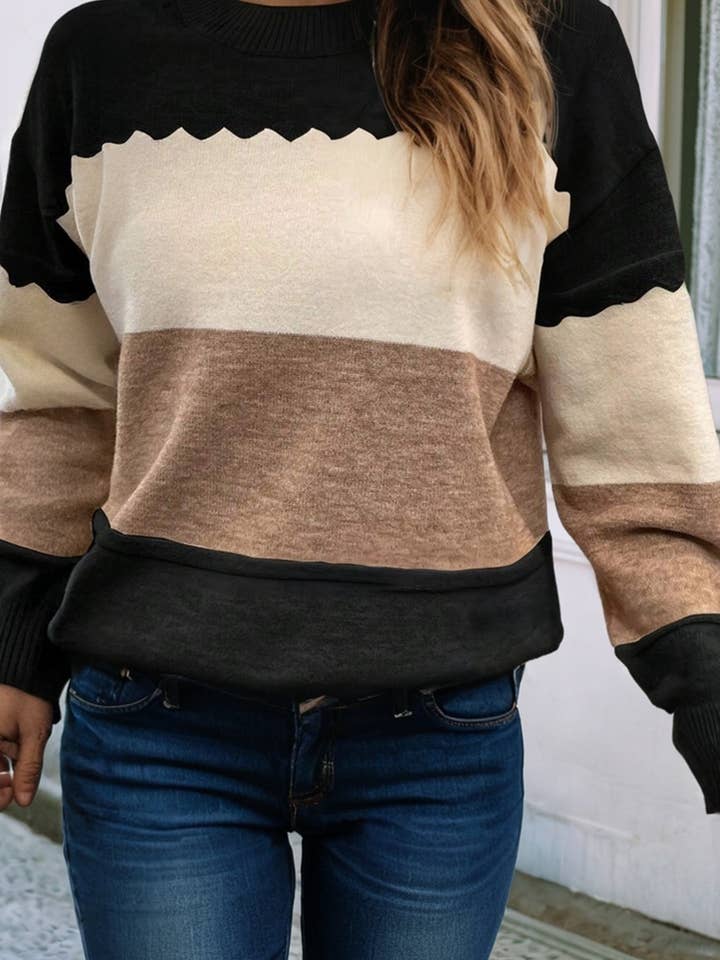 Pull à col rond colorblock à épaules tombantes LDC pour la vente par Little Daisy Closet