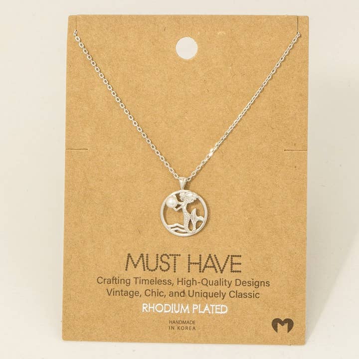 Collana con Pendente Sirena in Perla Placcata Oro per la vendita all'ingrosso da parte di Fame Accessories