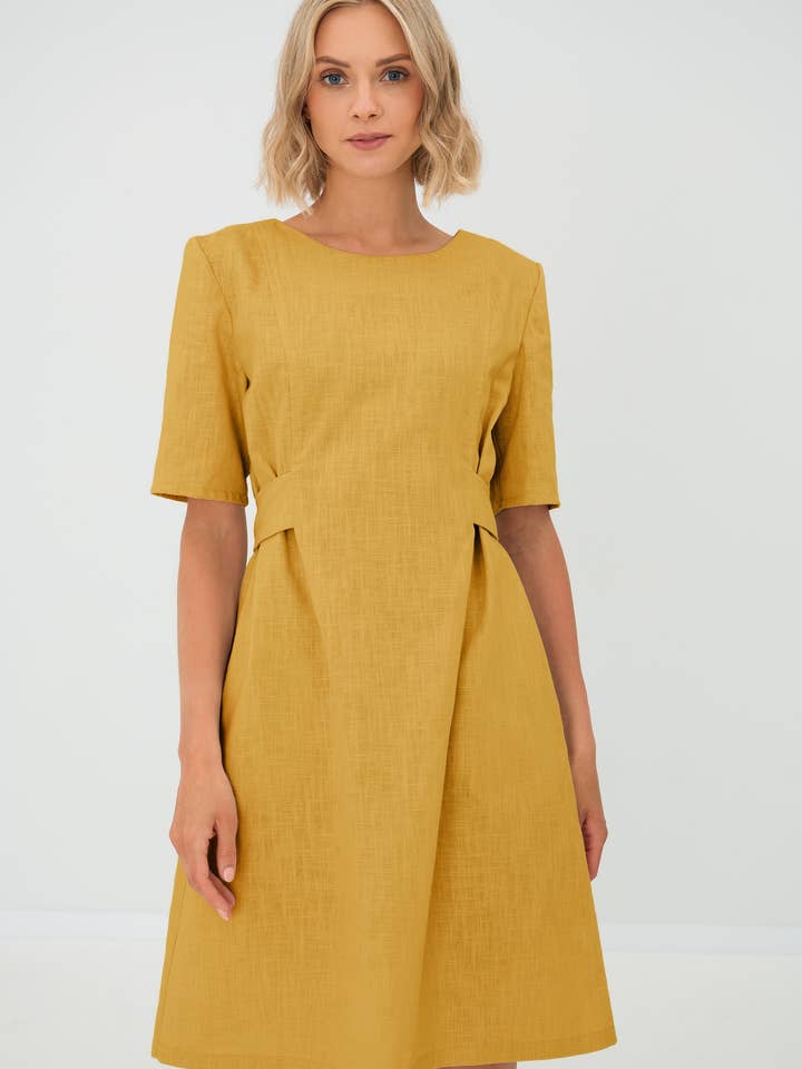 Leinenkleid, Gelbes Kleid, Midikleid, Sommer-Leinenkleid für den Großhandel von LeMuse