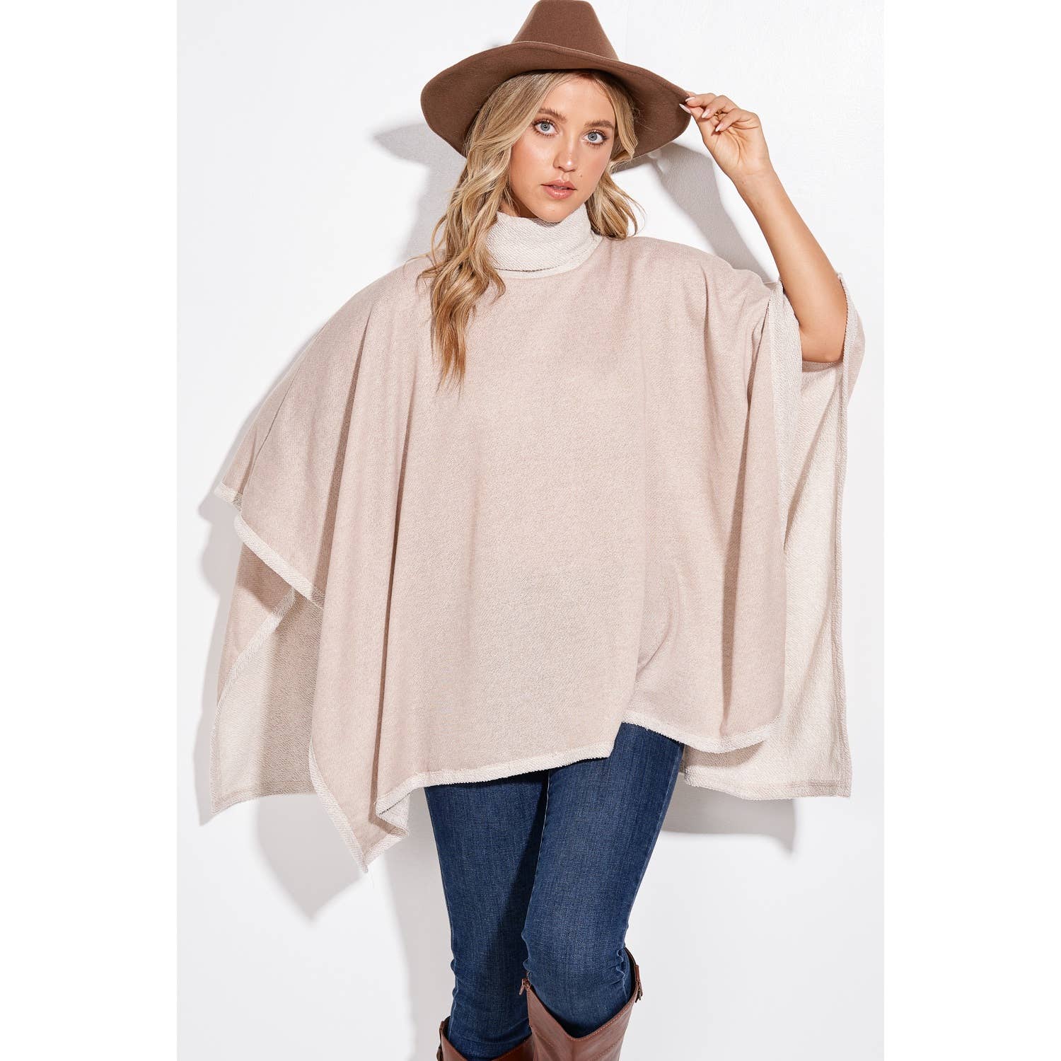 Phil Love – Großhandel Poncho – Damen – Solider Poncho mit Rollkragen10