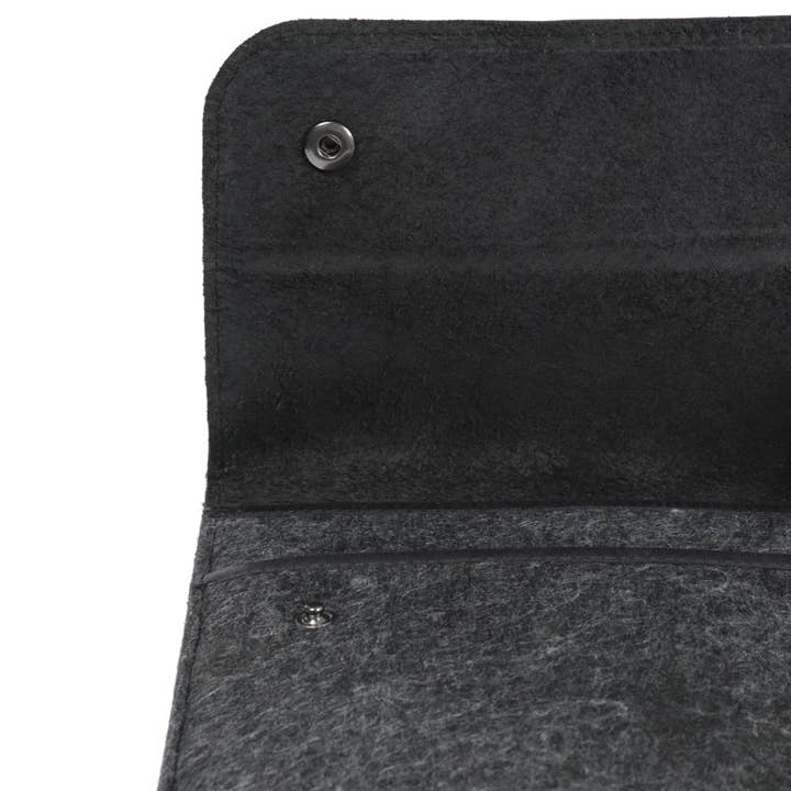 Londo - Wholesale Laptop/tablet case – Unisex - MegaGear Fine Leather and Fleece Sleeve Bag for MacBook Pro,60