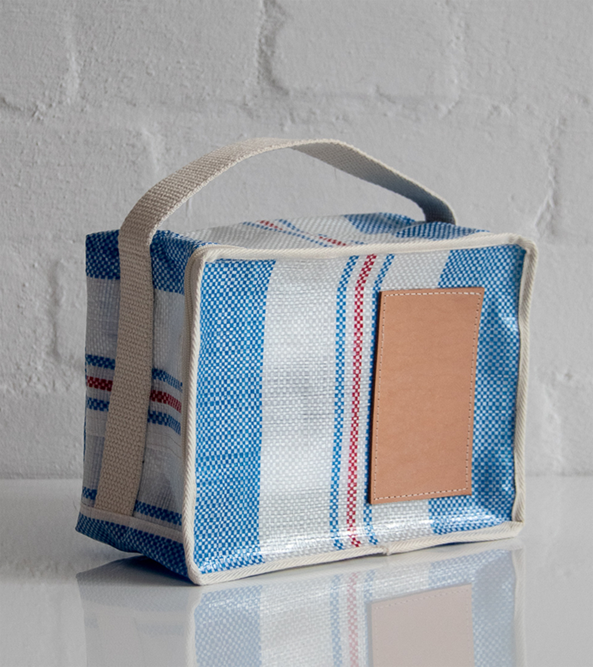 MONO+n.a.v.y – Engroshandel Køletaske – No.o28 køletaske i presenning med blå striber1