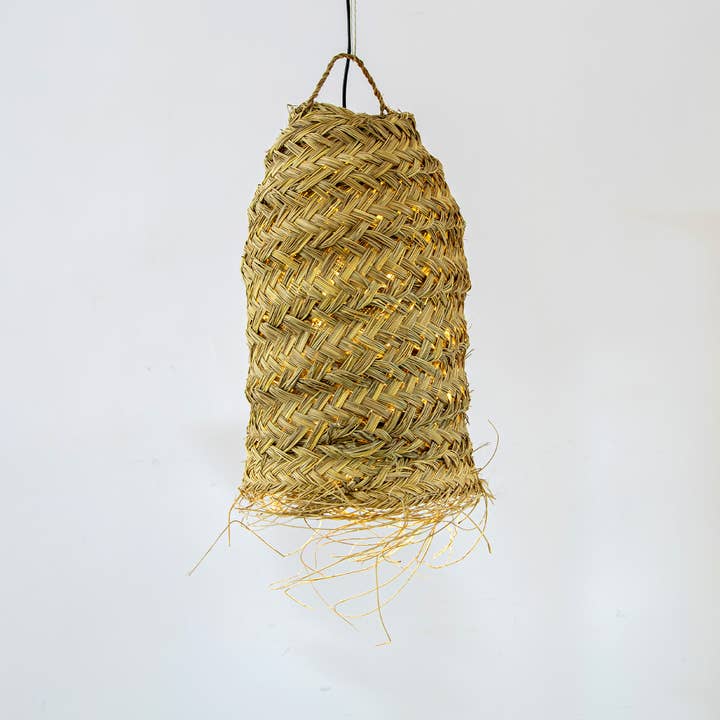 Suspension décorative en feuille de palmier tressée, lampe suspendue marocaine pour la vente par woolsouk ( We handle U.S. import procedures for you )