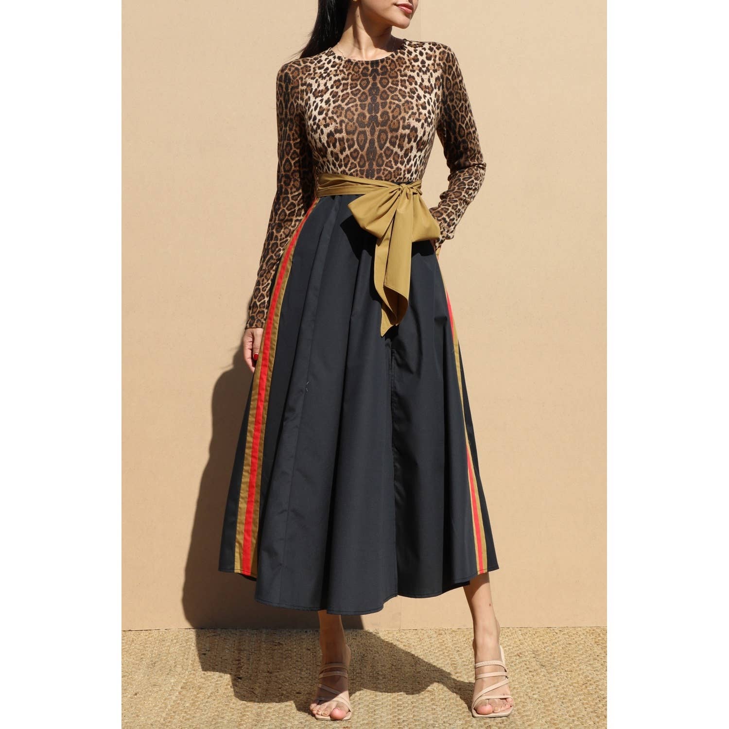 Black Pearl Clothing - Venta al por mayor Vestido - Mujer - Vestido largo chic con estampado de leopardo2