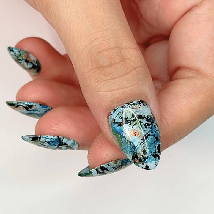 Maniology - Wholesale Nail art/decal - Fluid Art: Nail Stamping Starter Kit6