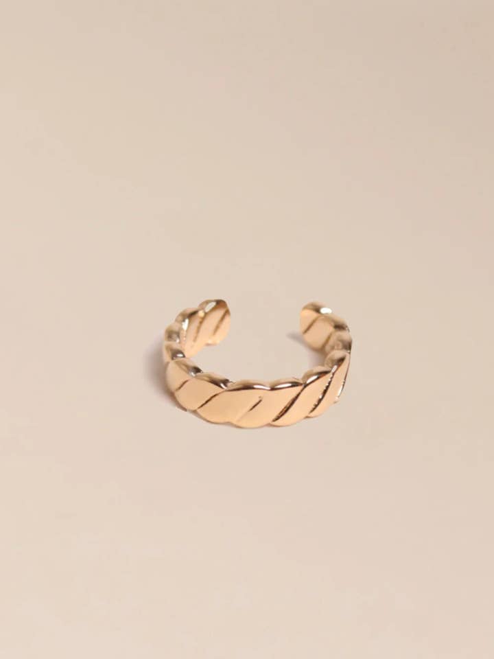 Mirissa Earcuff for wholesale by Waekura