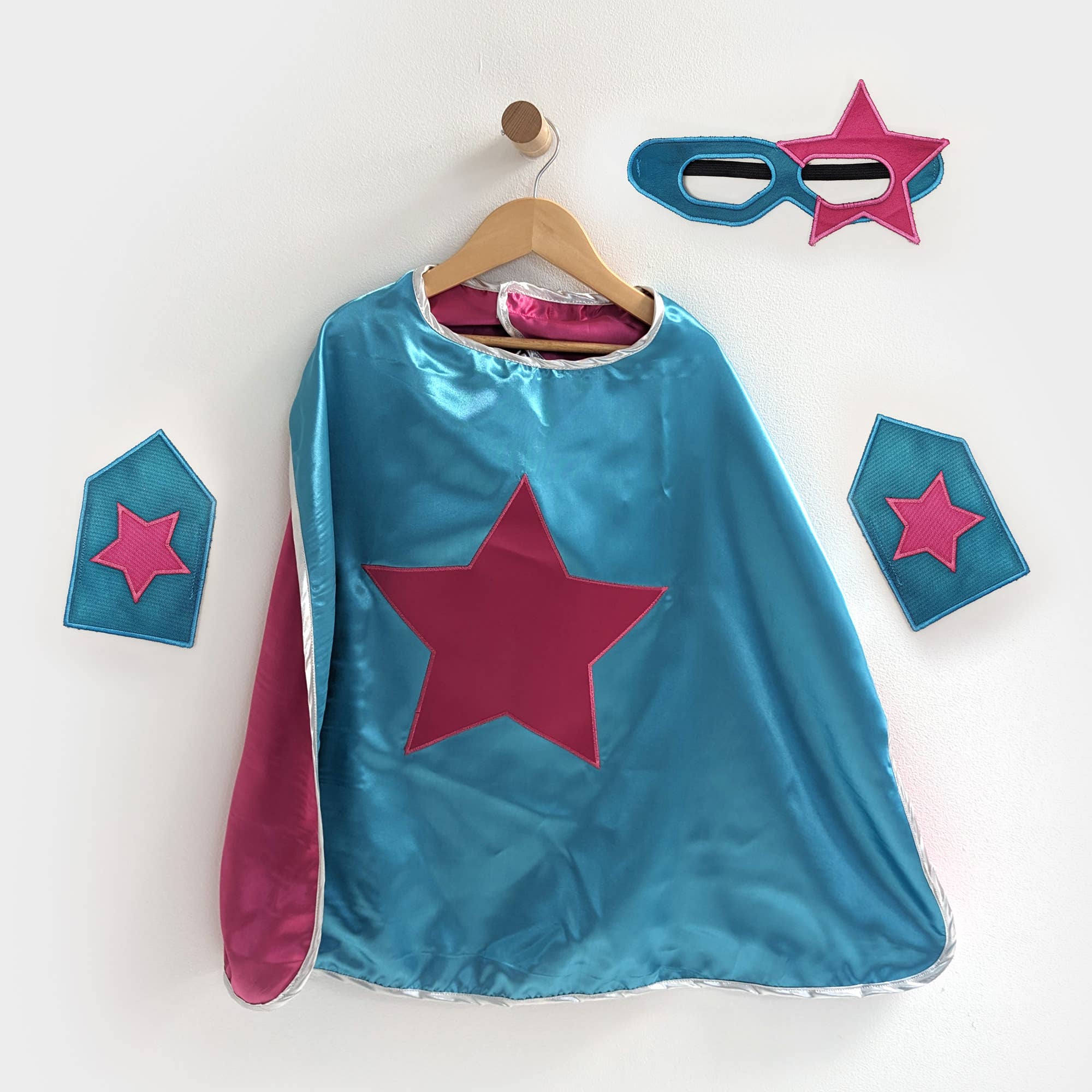 everfan – Engroshandel Kappe - Børn – Superhero Starter Set - Kap, øjenmaske og håndledsmanchetter4