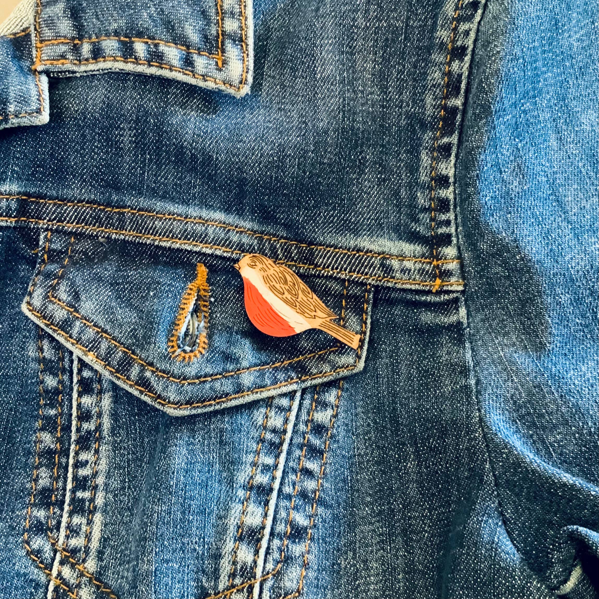 Lily Faith – wholesale Brooch – Robin Mini Pin Brooch3