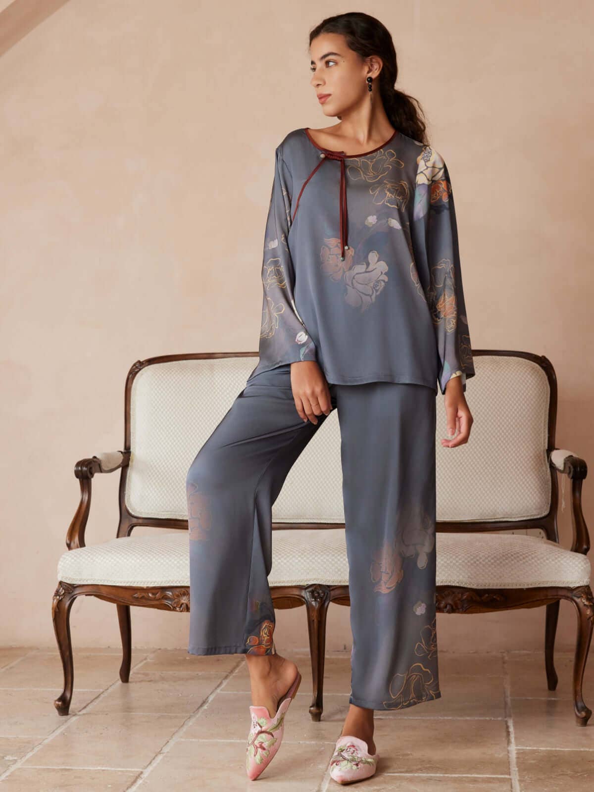 Gris Ensemble de Pyjama Vintage Asiatique à Motif Floral de Pivoine 2 Pièces en vente sur Faire2