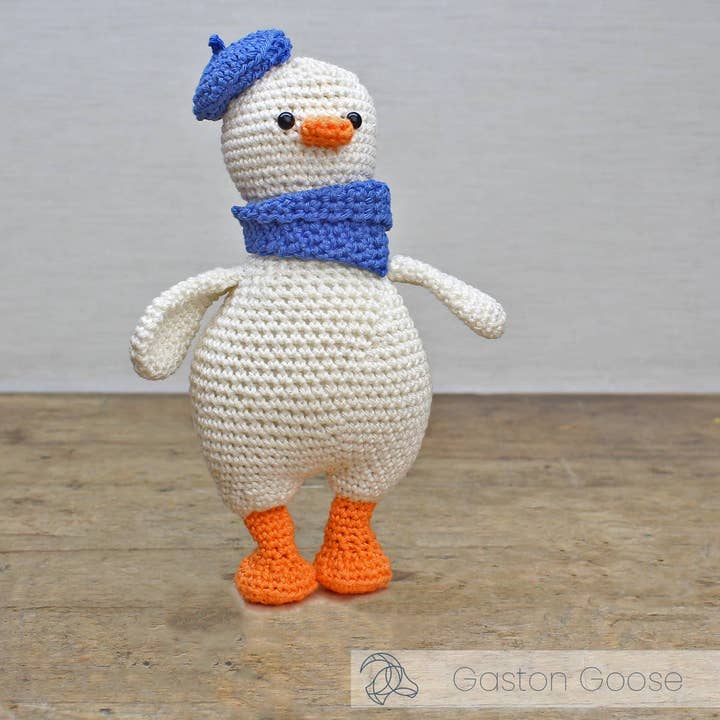Hardicraft USA - Wholesale DIY Craft Kit - DIY Crochet Kit - Gaston Goose