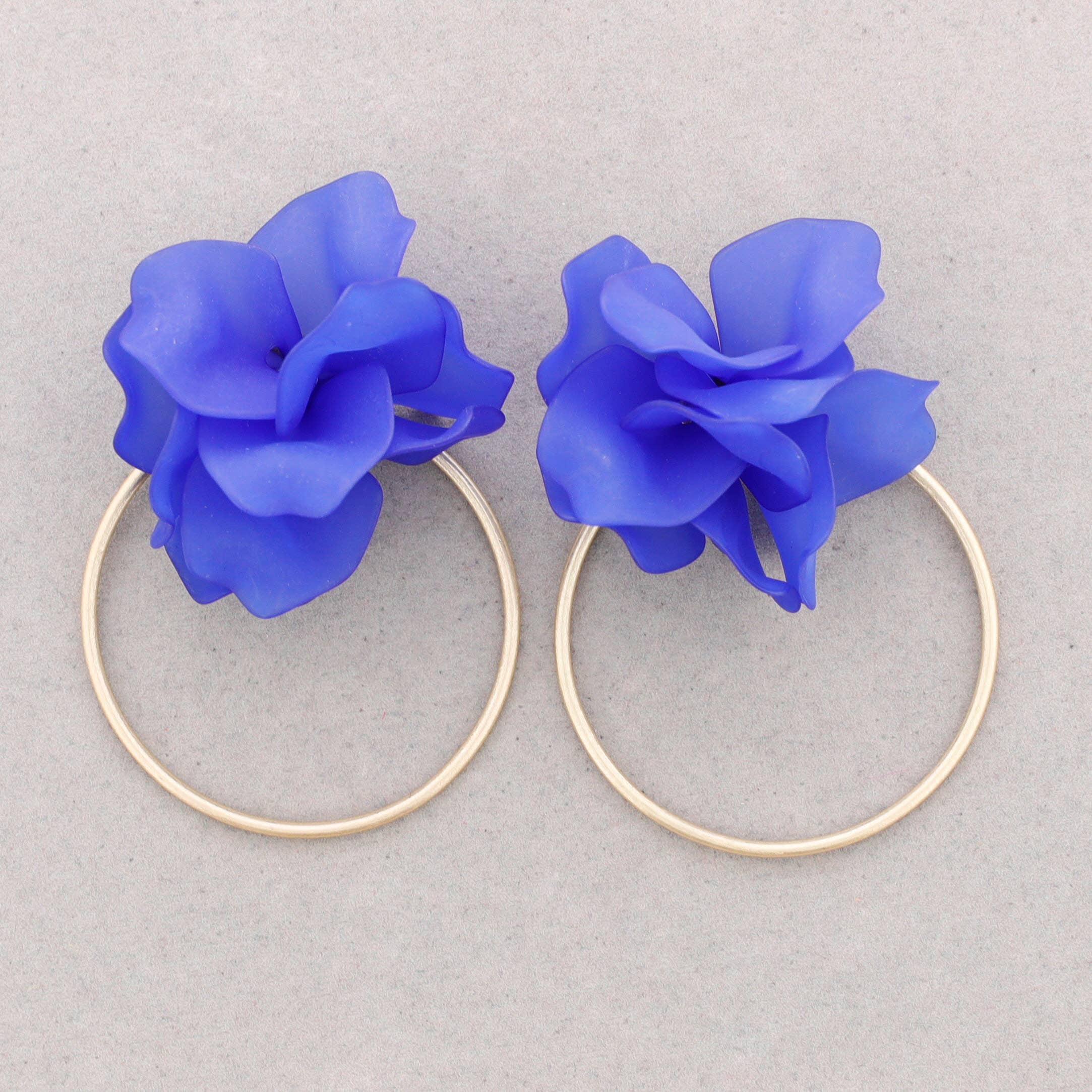 Sonata – Großhandel Click-Button-Schmuck – Druckohrringe aus Kunstharz mit Blütenblättern3