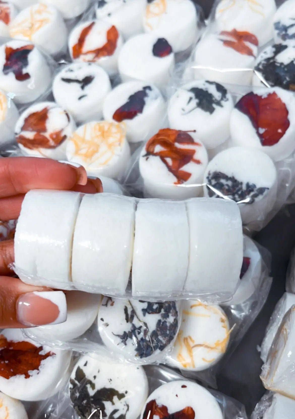 Subtle & Wild - Wholesale Shower Steamer/Bomb - Shower Steamers| Shower Steamer|Bath Bomb|Gift|Shower12