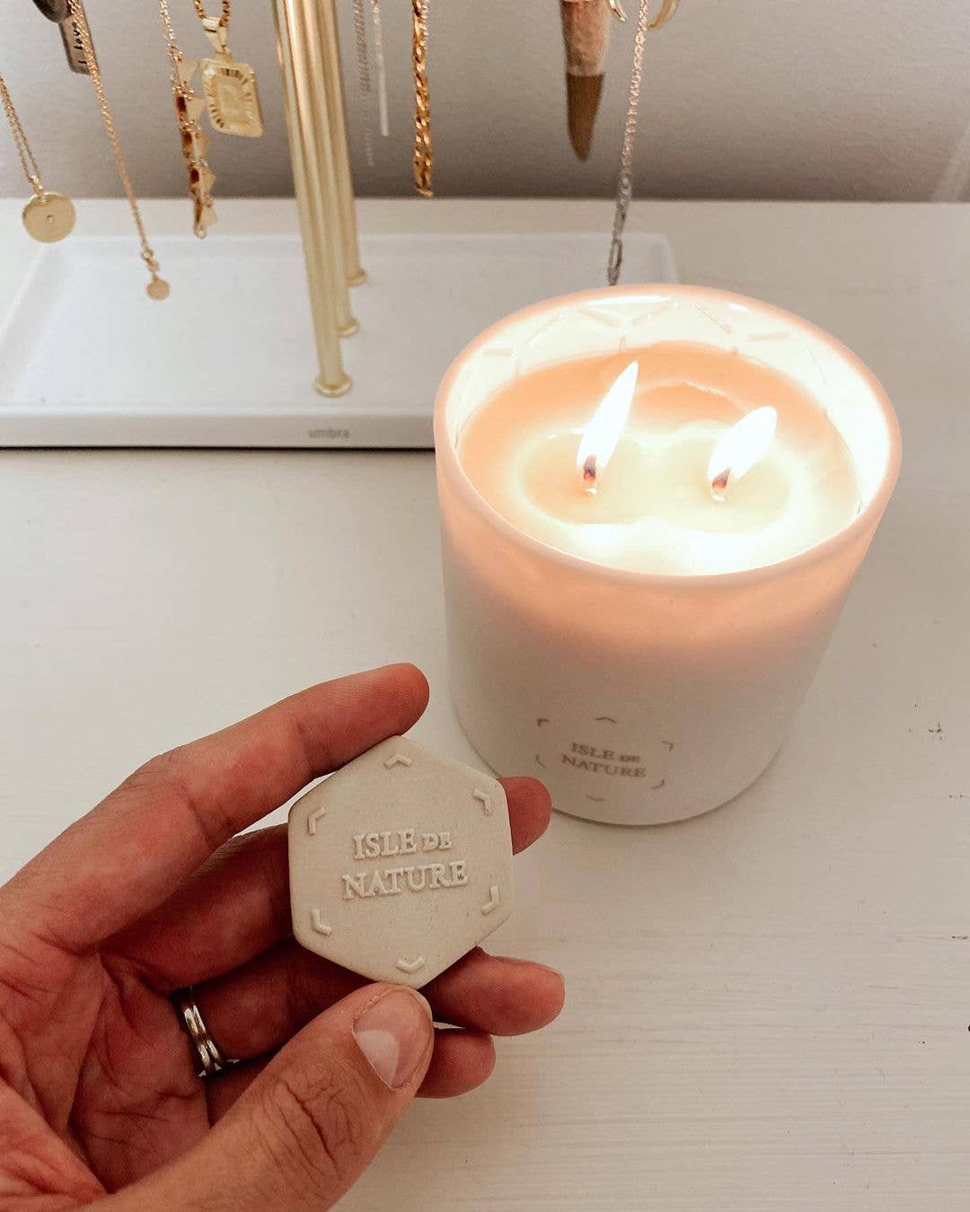 Isle de Nature - Wholesale Fragrance Booster - The Scent Coin8