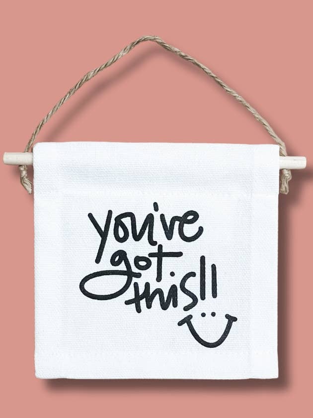 Tienes este pequeño cartel de lona. para venta al por mayor de Smiles + Heart